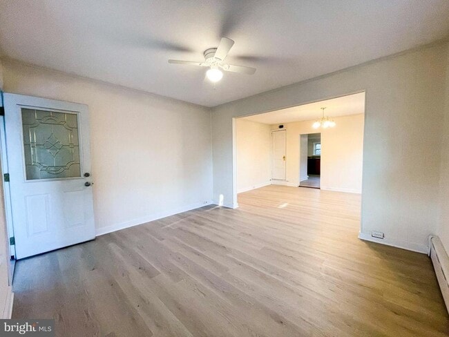 Photo - 8 Poplar Ave