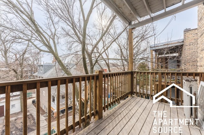 Photo - 1619 W Highland Ave Unit 1