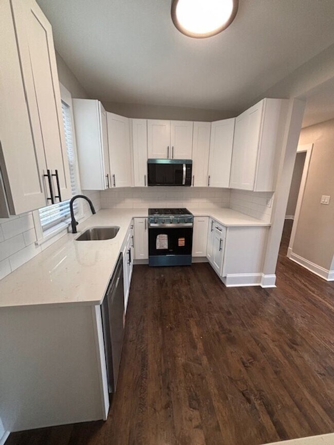 Photo - 3853 W Palmer St Unit 2W