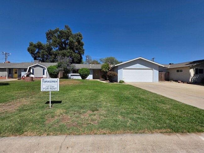 Photo - 240 N Bollinger St House