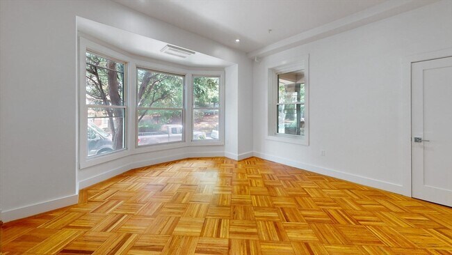 Photo - 21 Regent Cir Unit 1