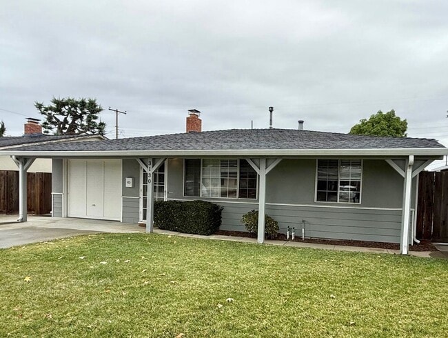 Building Photo - Charming 3 Bedroom, 1 Bath home in the Cam...