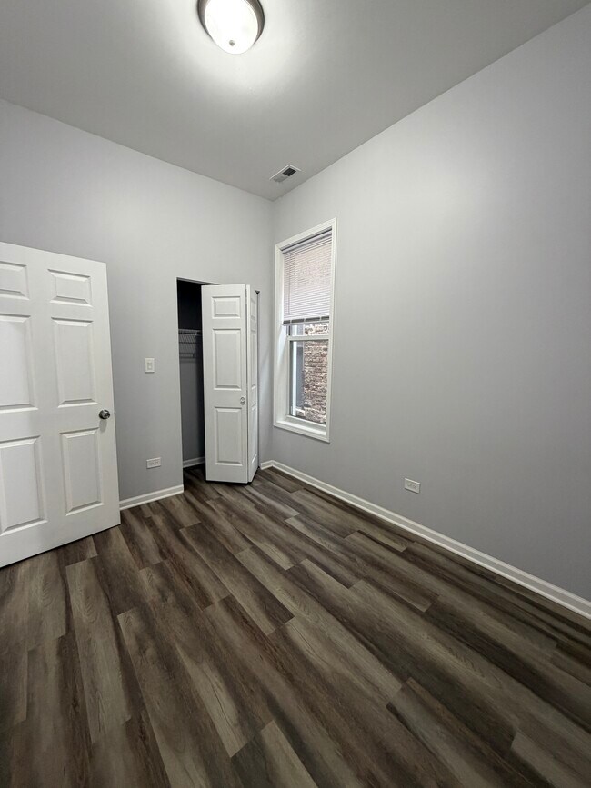 Photo - 240 W 24th St Unit 2R