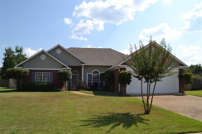 Building Photo - 109 Stratford Dr