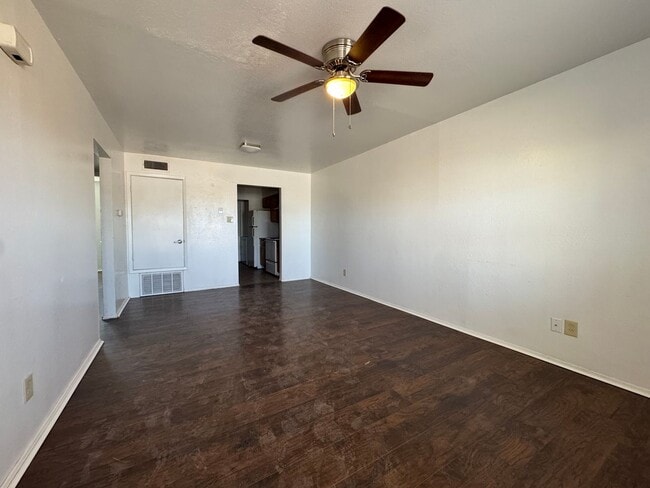 Photo - 1405 Riley Dr Unit Apt B