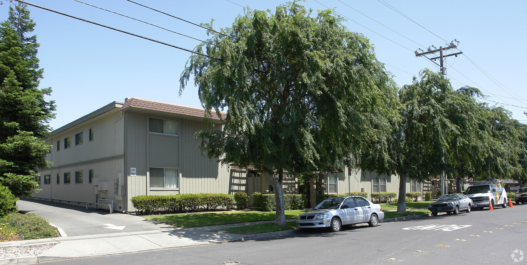 Chestnut Garden Apartments - Chestnut Gardens Apartments