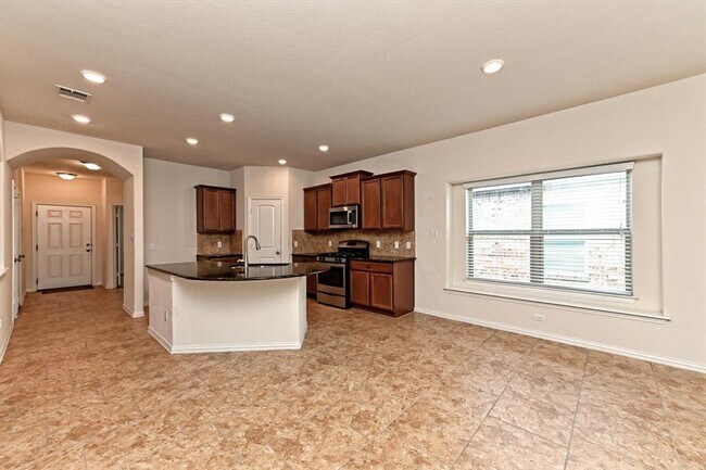 Photo - 265 Shale Cir