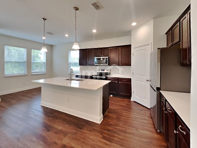 Photo - 27717 St Andrews Ave