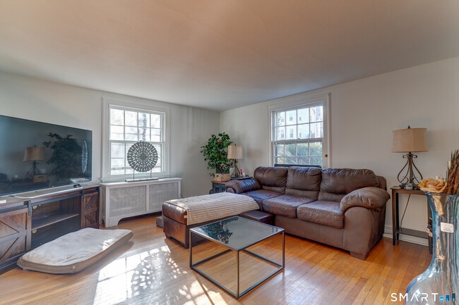 Photo - 59 Morris St