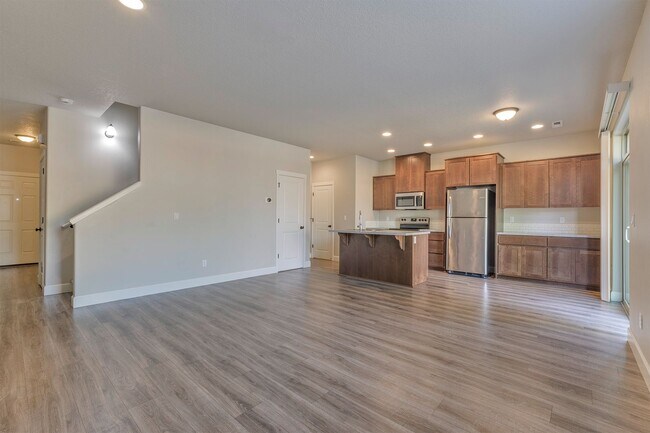 1016-1018 Douglas St Unit 1018 Douglas Street