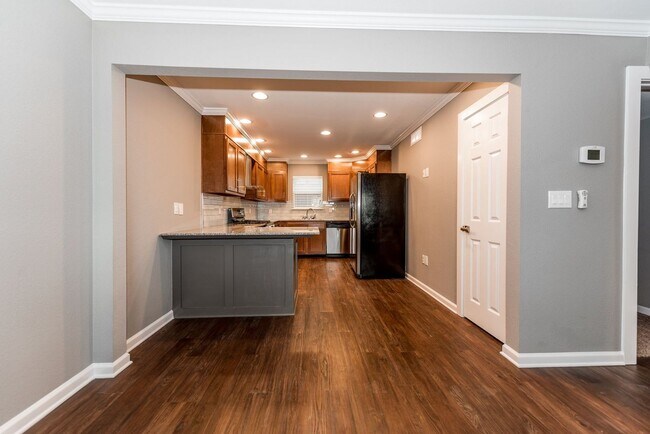 Photo - Axiom Apartments