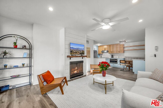 Photo - 3640 Cardiff Ave Unidad 119