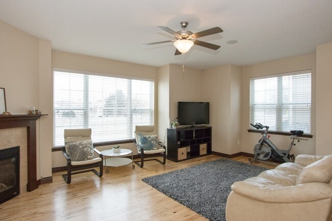 Photo - 320 Clark Dr