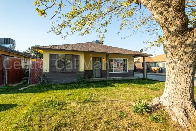 Building Photo - 3029-3031 Horrace Mann Unit 3031 Horrace Mann