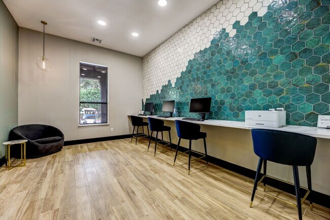 Ventana Oaks Apartments