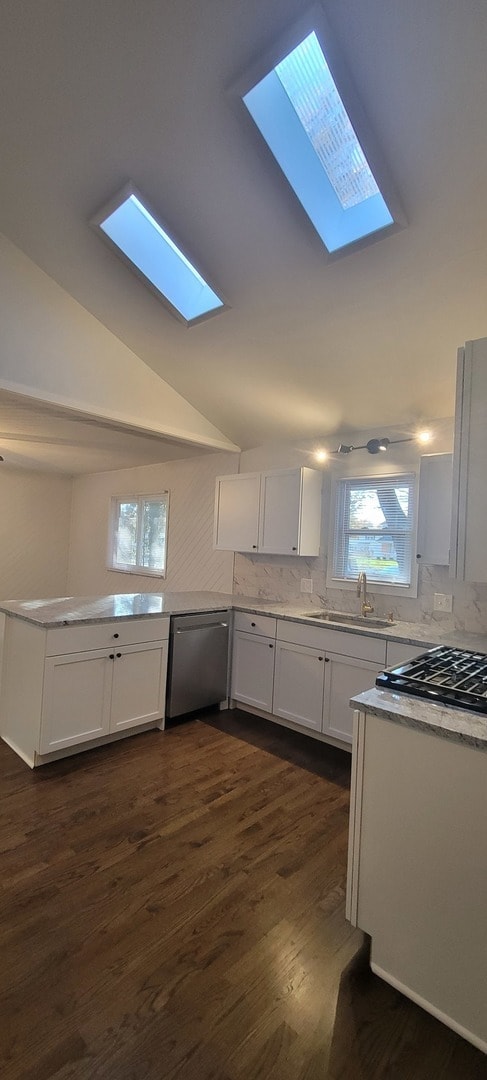 Photo - 6921 Clarendon Hills Rd