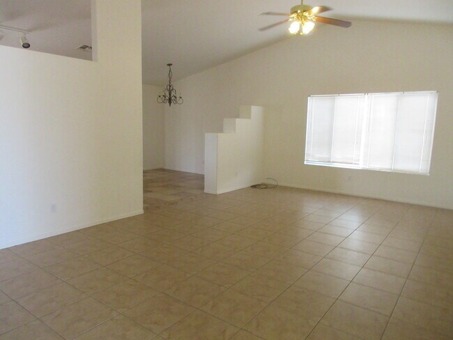 Photo - Unfurnished Free Standing home in a comfortable cul-de-sac