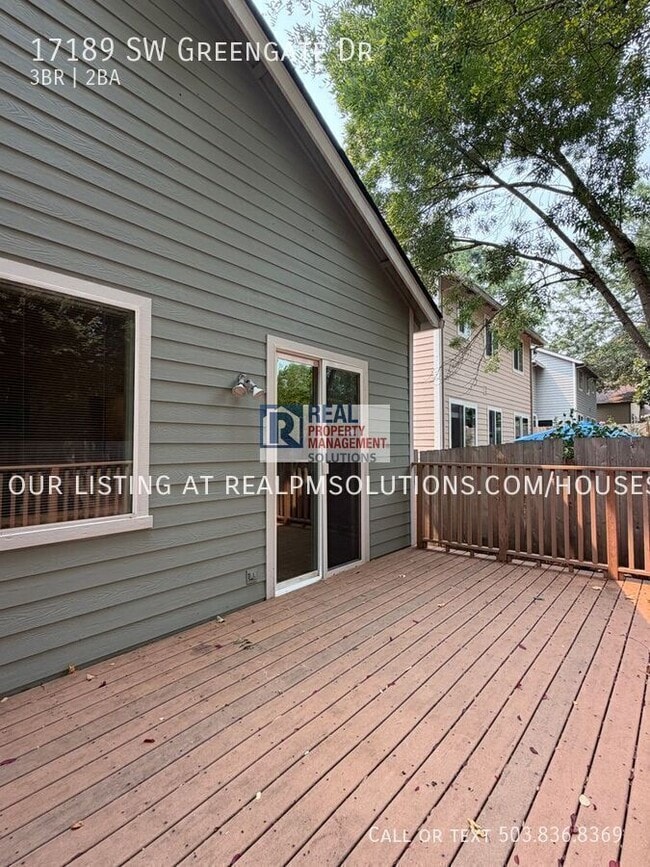 Photo - 17189 SW Greengate Dr
