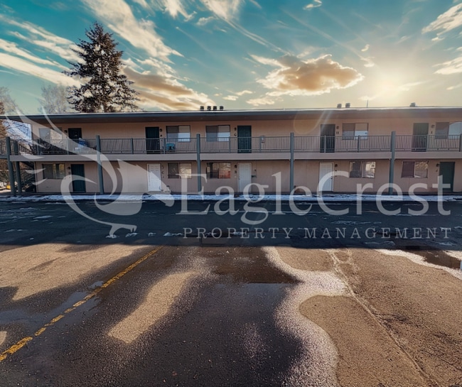 Building Photo - 17/19 S. Roosevelt