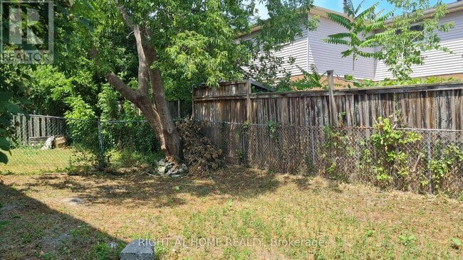 Photo - 55 Littleleaf Dr