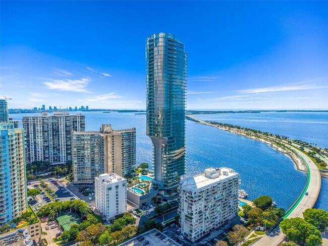 175 SE 25th Rd Unit 1203
