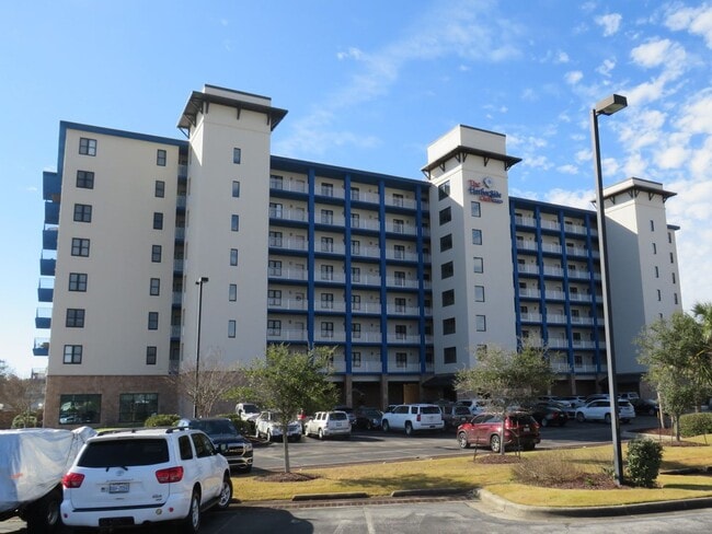 Photo - Harborside Club at 701