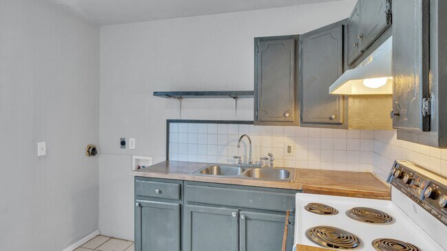 Photo - 1314 N Irvington Ave Unidad 1314B