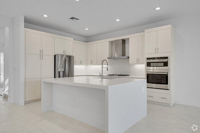 Building Photo - 13013 Feathering Wy Rental