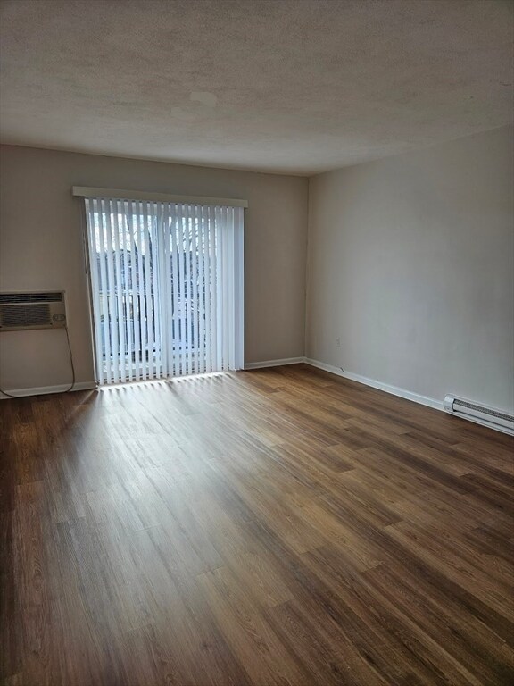 Photo - 700 Cummins Hwy Unidad 12