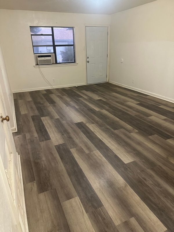 Photo - 1700 Pontiac Dr Unit 11