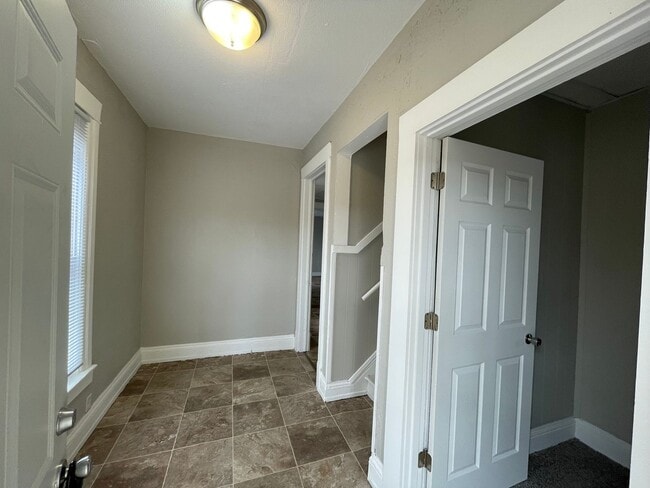 Building Photo - Renovated 3-Bedroom 1-Bathroom Home