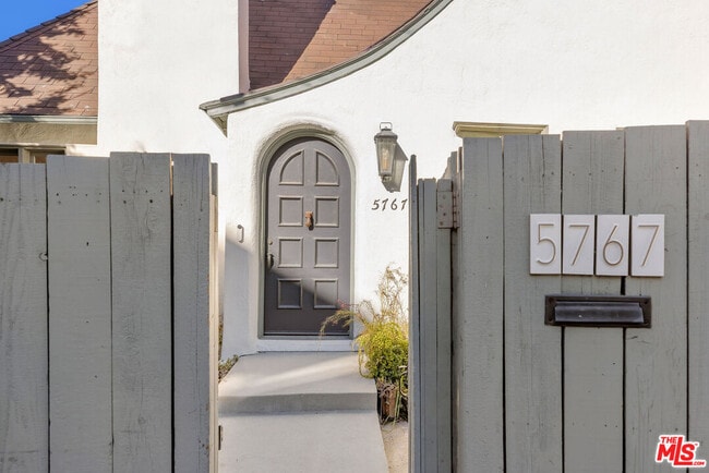 Photo - 5767 Tuxedo Terrace