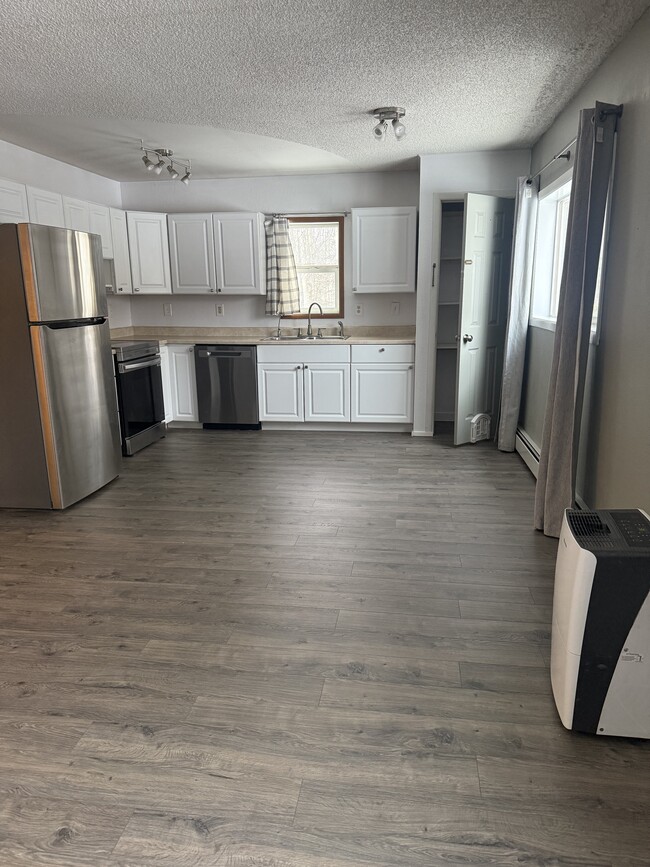 Building Photo - 3617 Biathalon Ave