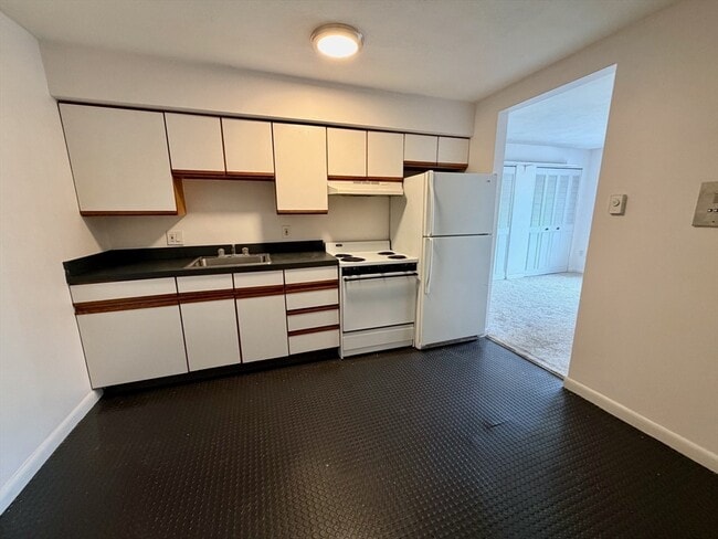 Photo - 10 Roberts St Unit 32