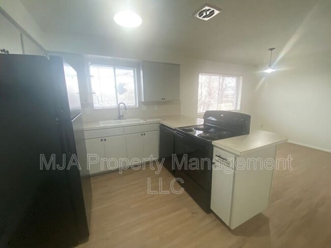 Photo - 1428 W 300 N Unit 02