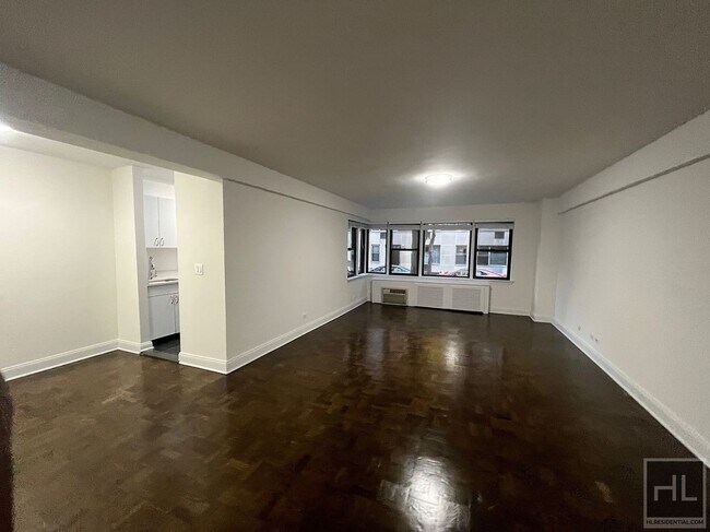 Building Photo - BEEKMAN PLACE