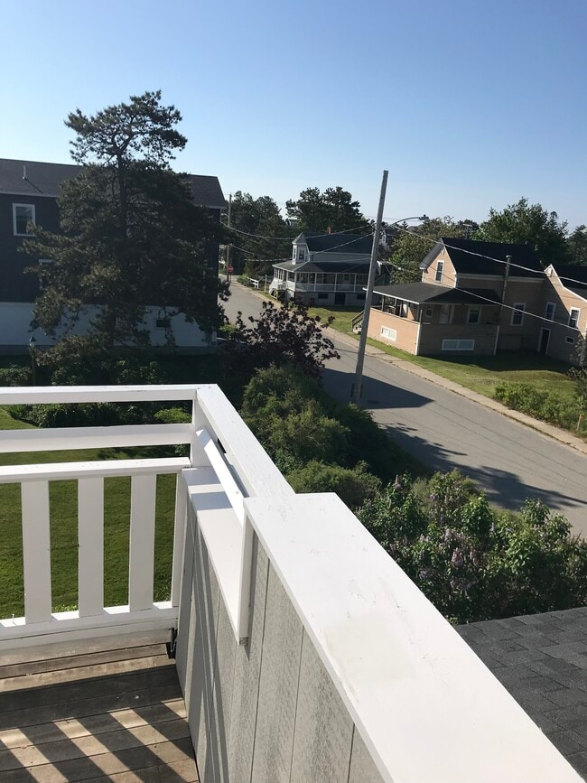 28 Randall Ave Unit LaurieCaiazzo
