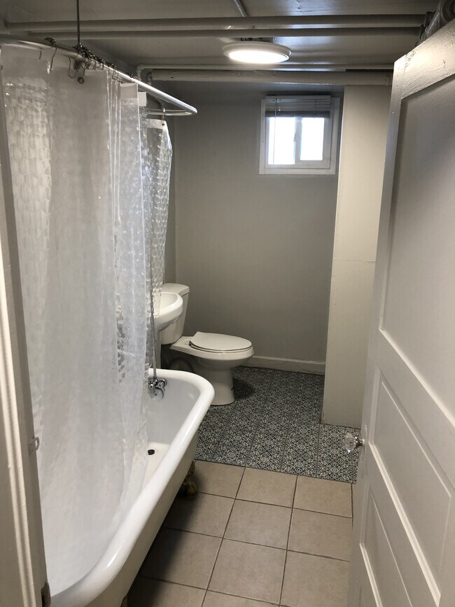 Photo - 1278 E 100 S