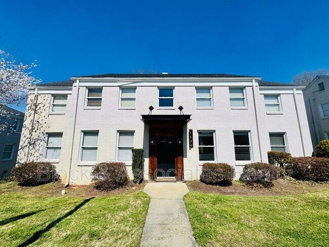 1108 W Friendly Ave Unit 1