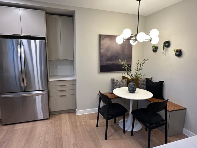 Photo - 9175 Kardel Dr