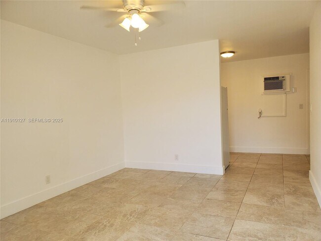 Photo - 26 SE 3rd Terrace Unidad 3