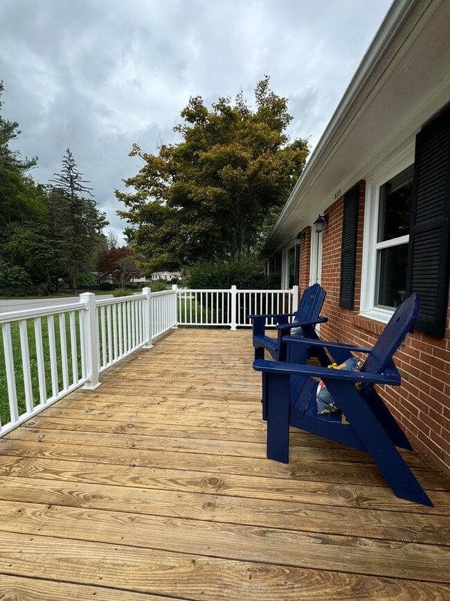 Photo - Spacious Home close to VT campus - 3bd 2ba