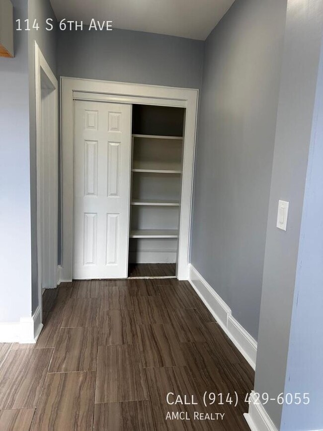 Photo - 114 S 6th Ave