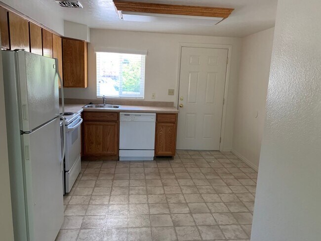 1533 S 100 E Unit 1