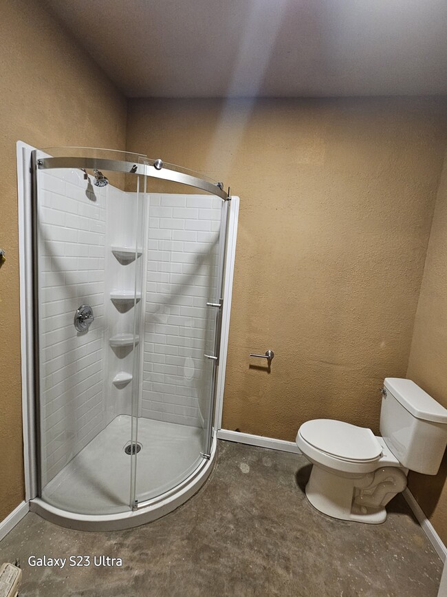 Photo - 4910 Airport Blvd