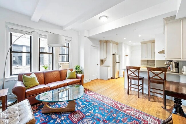 Photo - 157 E 72nd St Unit 23H