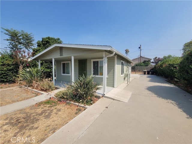 Photo - 825 E G St