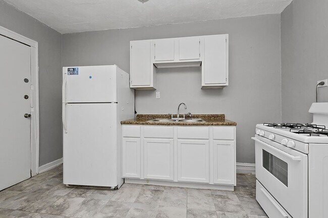 Photo - 72nd/ Michigan