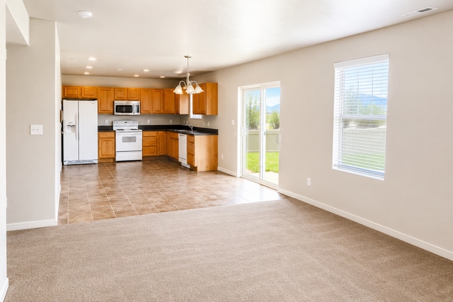 Photo - Lovely Home for Rent