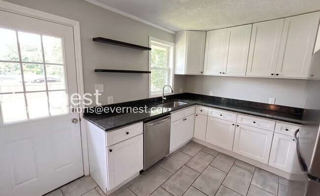 Photo - 3217 Plaza Cir